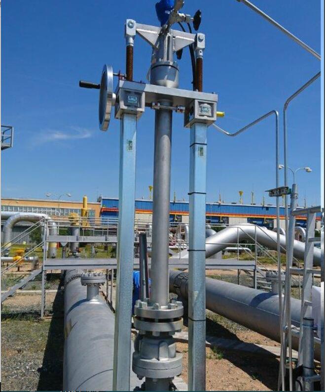 配備FASTLOK的SDF流量傳感器安裝在天然氣管道上.jpg
